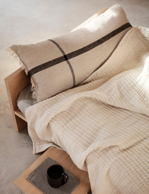 Cama Kona — Carvalho Natural