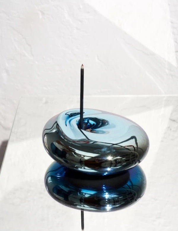 Blue Wave, Altar para incenso