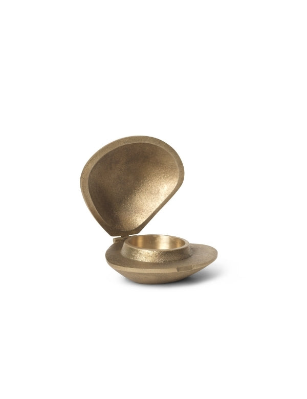 Clam Candlestick