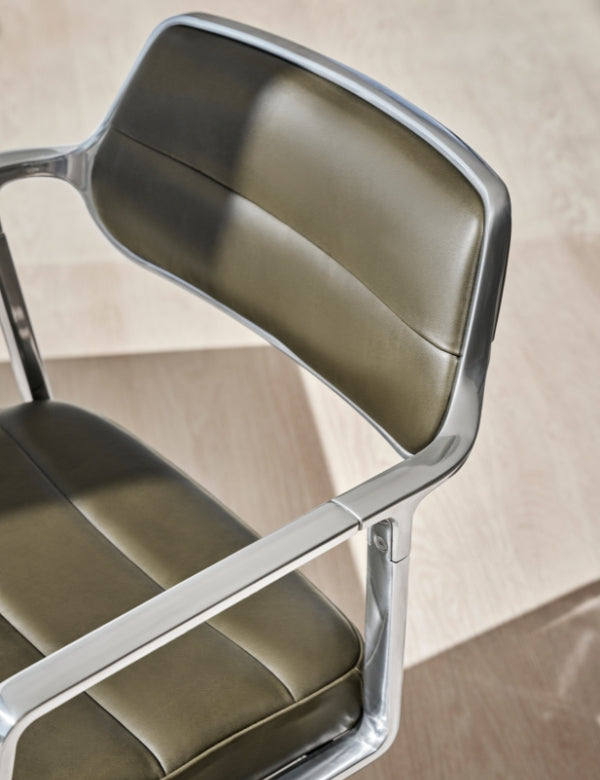 Swivel Chair - Vipp 453+