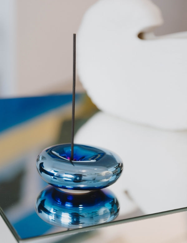 Blue Wave, Altar para incenso