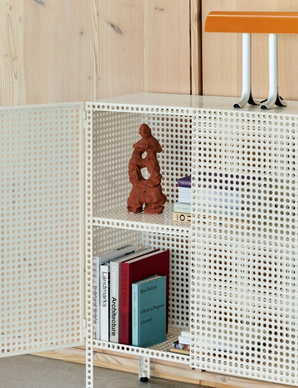 Armário Perfurado Médio Cabinet